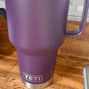 Yeti Purple 30oz Rambler